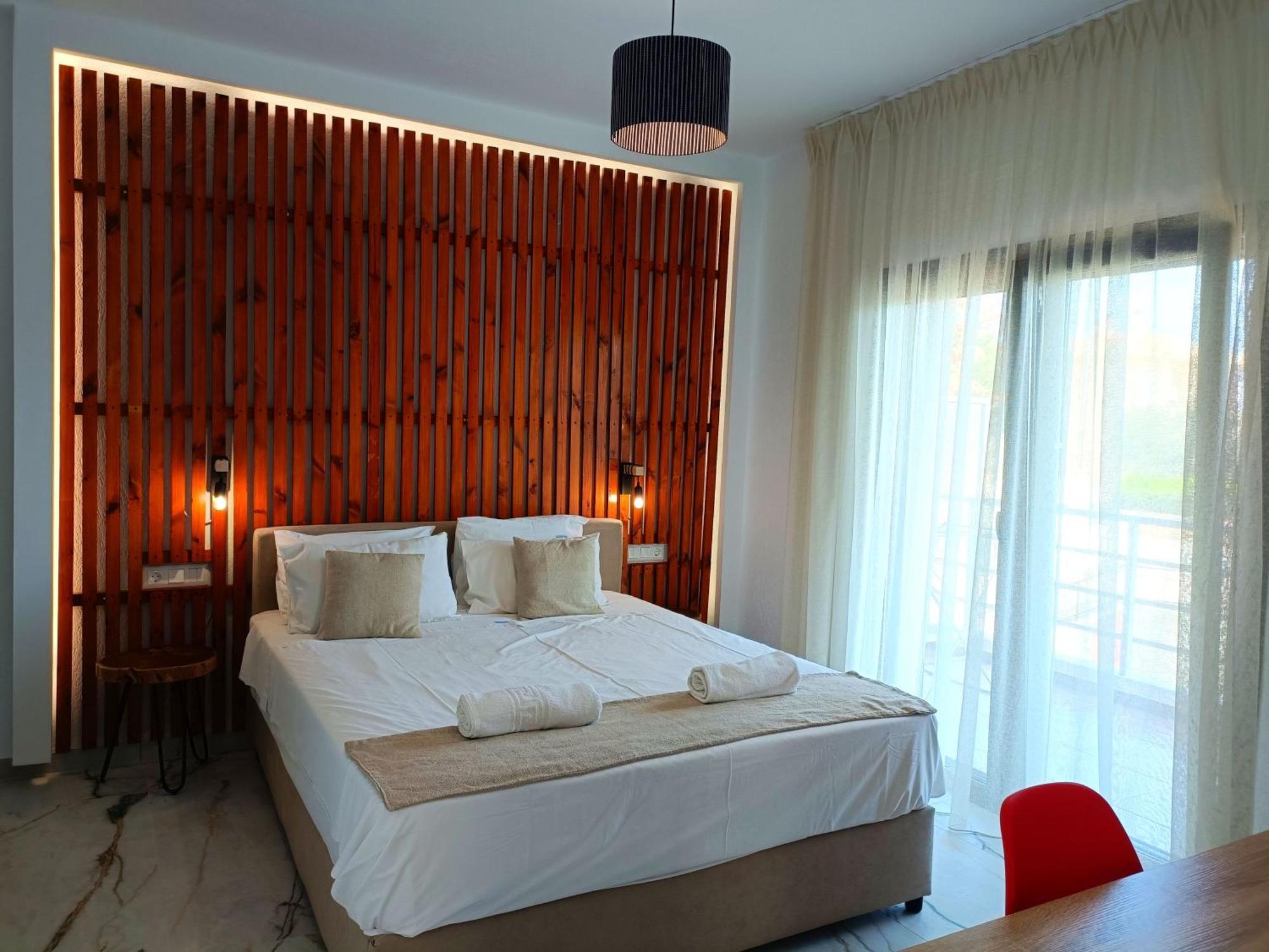 Salonikiou Beach Apartments & Villas Ájosz Nikólaosz Kültér fotó