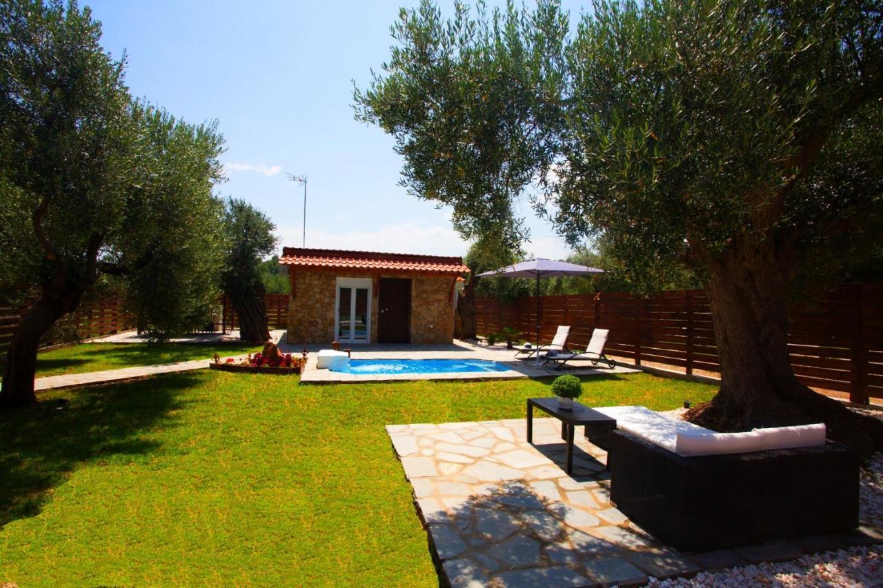 Salonikiou Beach Apartments & Villas Ájosz Nikólaosz Kültér fotó