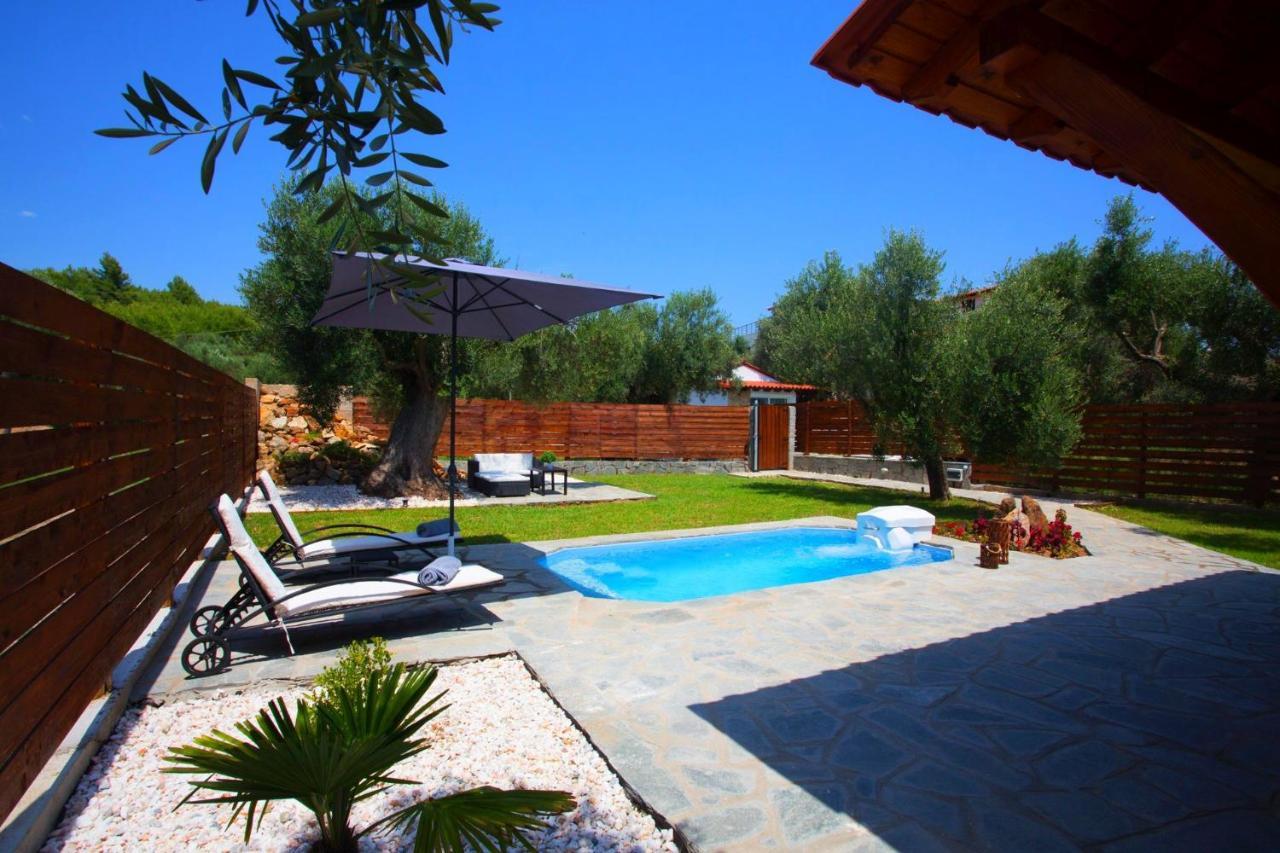 Salonikiou Beach Apartments & Villas Ájosz Nikólaosz Kültér fotó